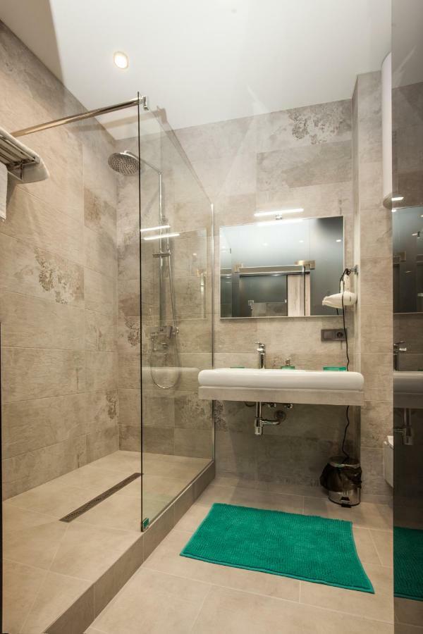 Odss Suites Oldenburg Bagian luar foto