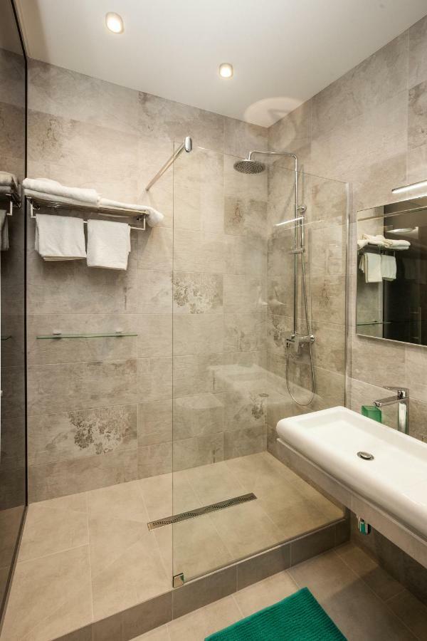 Odss Suites Oldenburg Bagian luar foto